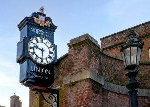 Environmental Time Monitoring: Enhancing Exterior Utility with the Outdoor Clock Wall
